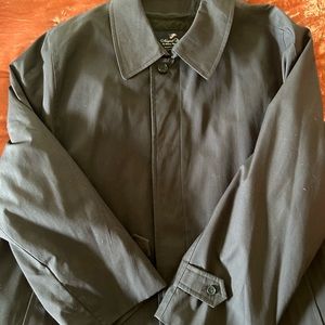 Newport Harbor/The Whaling Company Men’s trench coat, size 46